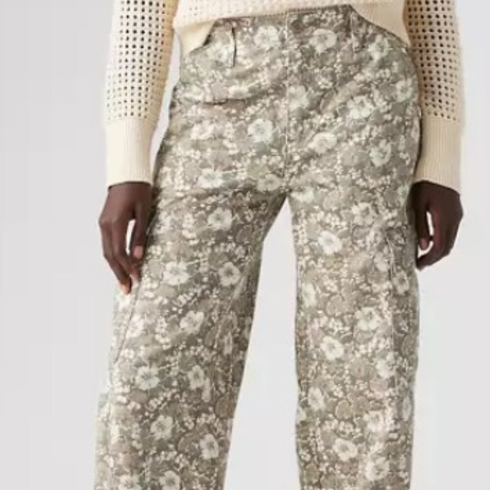 Levi's Baggy Cargo
